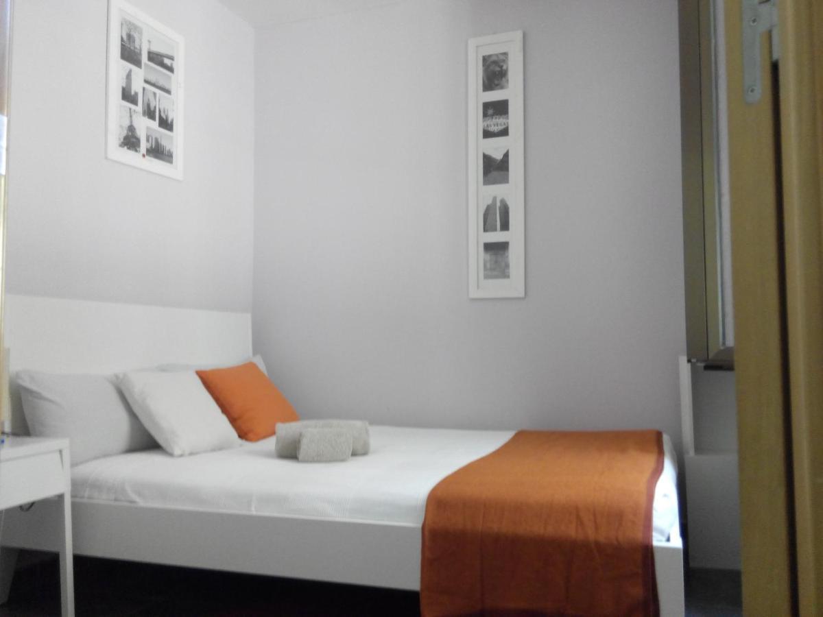 Subway Station Apartment Near Camp Nou L'Hospitalet de Llobregat Eksteriør billede