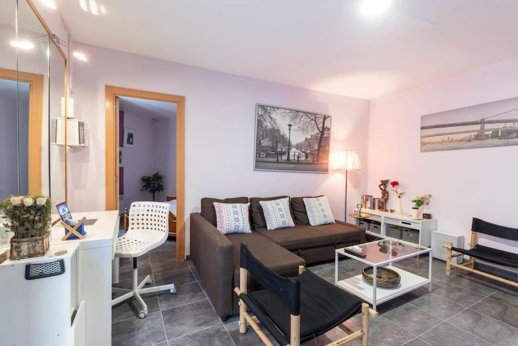 Subway Station Apartment Near Camp Nou L'Hospitalet de Llobregat Eksteriør billede